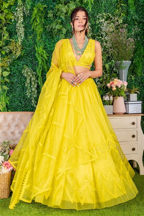 Buy Yellow Organza Embroidery Chevron Plunge V Neck Sukhmani Lehenga