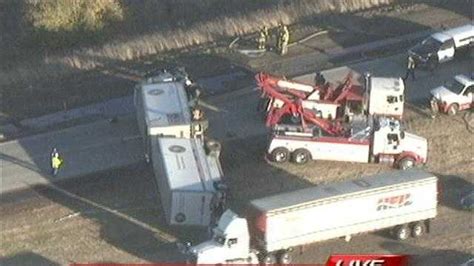 Big Rig Crash On I 5 Snarls Northbound Traffic