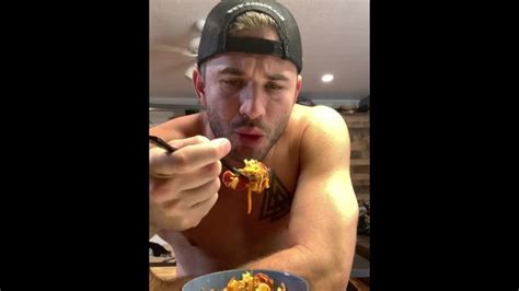 和我一起吃晚饭 Pornhub Gay