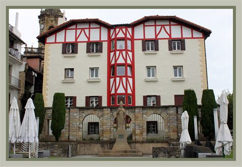 foto luis rodríguez de jesús plaza del obispo hondarribia o fuenterrabía