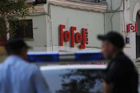 Десятки артистов "Гоголь-центра" получили награды за заслуги перед театром