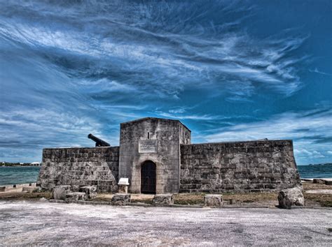 Fort Montagu Bahamas Plugon