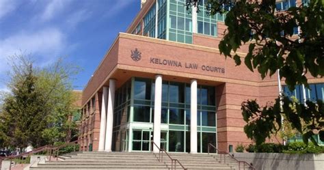 Police Testify At Trial Of Kelowna Rcmp Officer Accused Of Assault