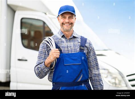 Electrician Van Hi Res Stock Photography And Images Alamy