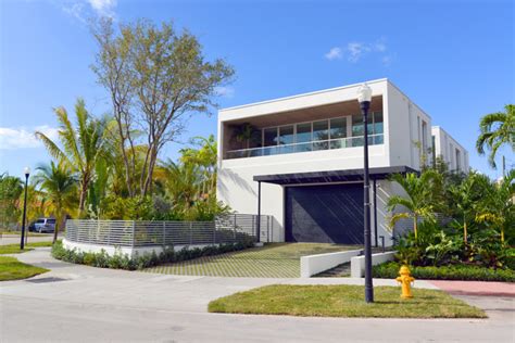 Ritz Carlton Villa Model Modern Häuser Miami von Corradi