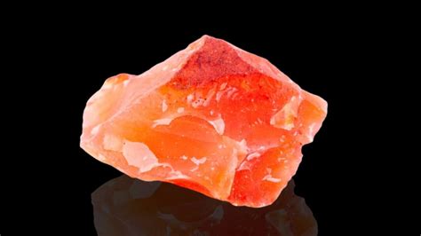 Carnelian Stone-Meaning-Properties and Benefits - Fine Art Minerals
