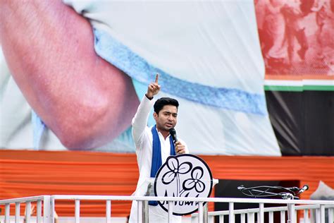 West Bengal Recruitment Scam Trinamool S Abhishek Banerjee Appears