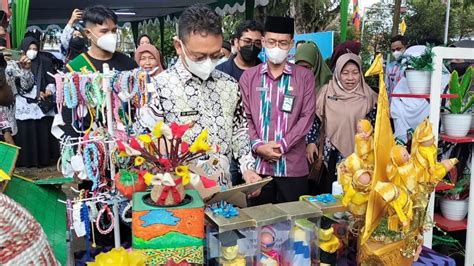 Kerja Sama Dengan Pegadaian Sampah Bisa Ditukar Emas GenPI Co KALBAR