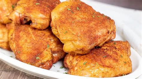 Easy Smoked Chicken Thighs: Tender & Flavorful Chicken