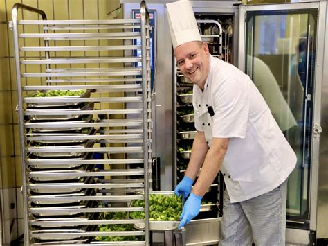 Neuer Speiseplan Uniklinik Würzburg führt Veggie Day ein Würzburg