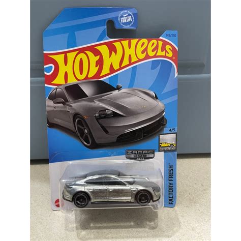 Xe M H Nh Ch I Hotwheels C B N Zamac Porsche Taycan Turbo