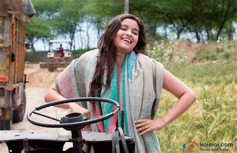 Patakha Guddi Song Video | Highway | Feat. Alia Bhatt, Randeep Hooda ...