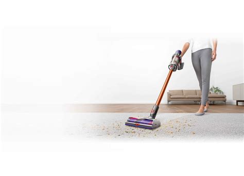 Dyson Cyclone V10™ Cordless Vacuum Cleaner Overview Dyson Cyclone