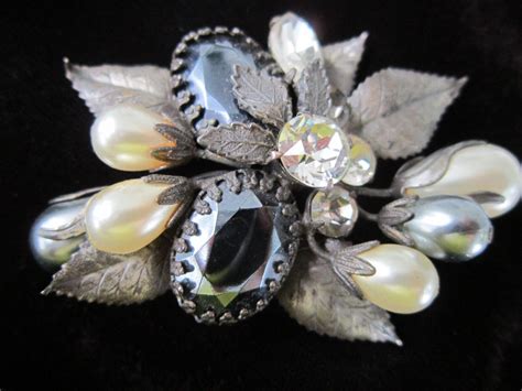 Vintage Signed REGENCY Black Glass Clear Rhinestone Gem