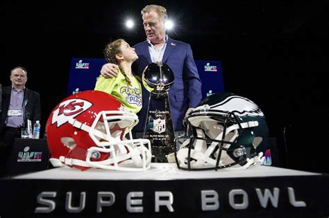 Super Bowl Week Turns Phoenix Area Into Valley Of Fun Seattle Sports