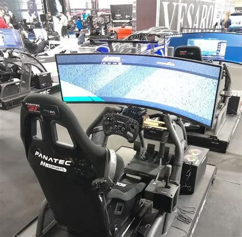 What Size Of Monitor Is Best For Sim Racing Full Guide Flow Racers