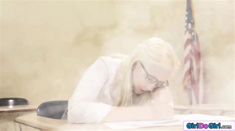 Coed Daydreams Of Lesbian Teachers Making Her Rim And Dp Her