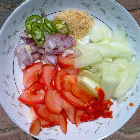 mums  recipe book acar tomato  timun tomato  cucumber salad