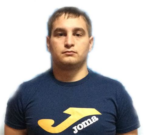 Попов Антон - официальный представитель команды