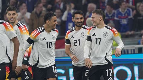 Musiala stärkt DFB Kapitän Gündogan den Rücken