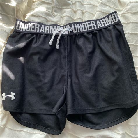 under armour shorts girls 10/12 but could fit xs in... - Depop