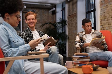 Book Club Community Pictures | Freepik