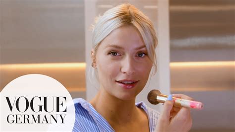 Watch Lena Gercke zeigt uns ihre schnelle Alltags-Routine in der ...