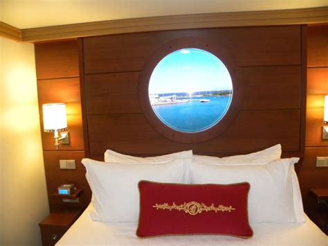 Photo Tour of the Disney Dream Cruise Cabins and Suites