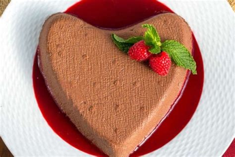 Chocolate Coeur A La Creme Valentine S Day Dessert Recipe