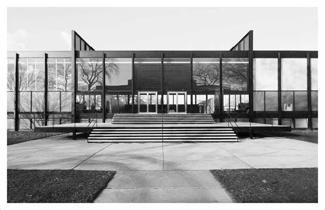 Mies Van Der Rohe Crown Hall Illinois Institute Of Technology