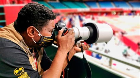 João Maia Fotógrafo cego brasileiro leva exposição a Paris em abril de