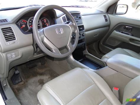 2006 Honda pilot interior dimensions