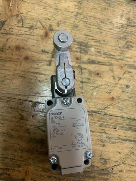 Jual Wlca2 2n 2 Limit Switch Omron Original Di Lapak Arta Suksestama