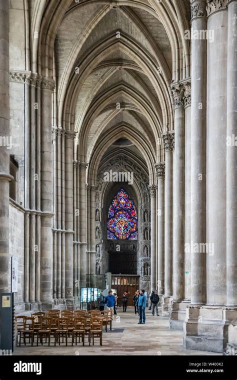 Interior Reims Cathedral Reims Burgundy France Stock Photo, 44% OFF