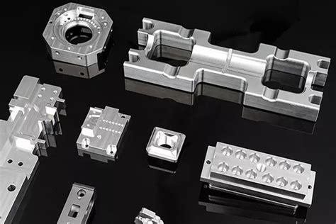 Diferencias Entre El Mecanizado Cnc De Y Ejes Runsom Precision