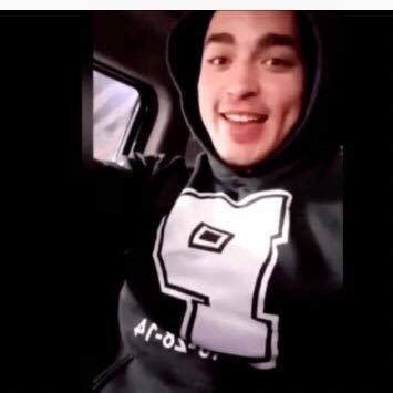 Se filtran fotos desnudo del boxeador homofóbico Gay Pátzcuaro