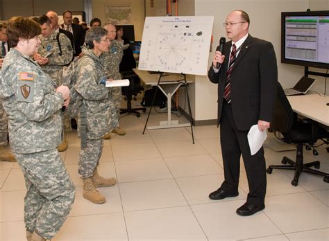 Armys Top Signal Officer Tours C4isr Campus Explores Acquisitions