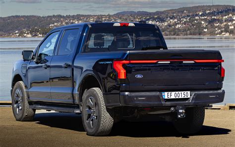 2023 Ford F 150 Lightning Lariat SuperCrew EU Achtergronden En HD