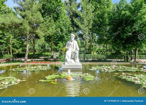 Tus Tomb of Ferdowsi 04 editorial stock image. Image of fountain - 137939219