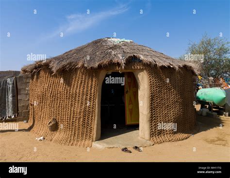 Traditional tihama hut, Jizan Region, Jizan, Saudi Arabia Stock Photo - Alamy