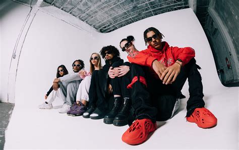 How Influencers Make Money With Premium Content! - KOSMC