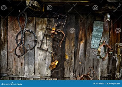 Vieux Outils De Ferme Photos Stock Image 20740693