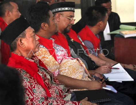 Pejabat Korupsi Dana Hibah Antara Foto