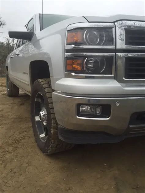 Chevrolet Silverado 1500 Custom Wheels 20x9 0 Et 12 Tire Size 305 55 R20 X Et