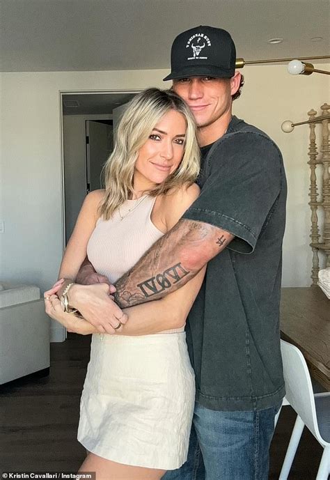 Kristin Cavallari 37 Proudly Shows Off Her Shirtless Boyfriend Mark