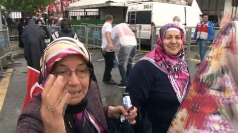 AK Partinin İstanbul mitingi için vatandaşlar alana gelmeye başladı