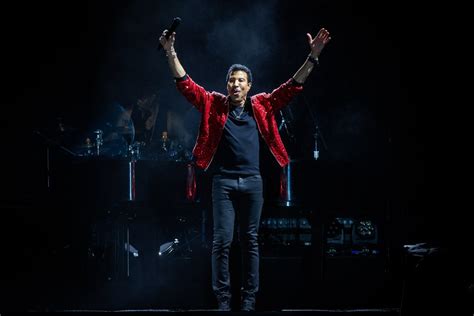 Lionel Richie And George Ezra At Chepstow Racecourse Video Dailymotion