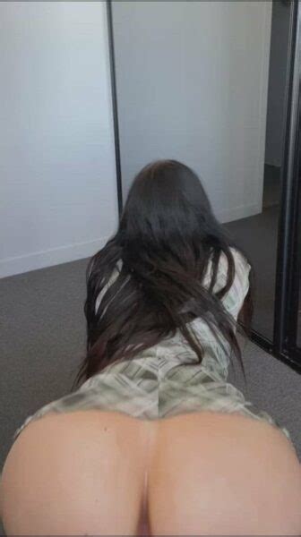 Chubbybedtim Showing Her Ass Nude Video Leaked Realpornclip