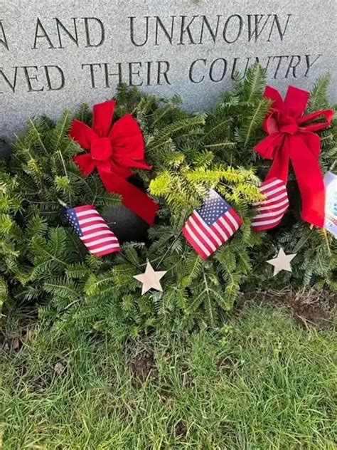 Wreaths Across America Ct Squadron And Girl Scouts Remember Veterans