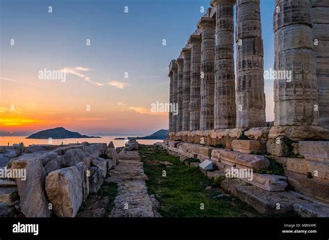 Sounion Attica Grecia Colorido Atardecer En El Cabo Sounion El